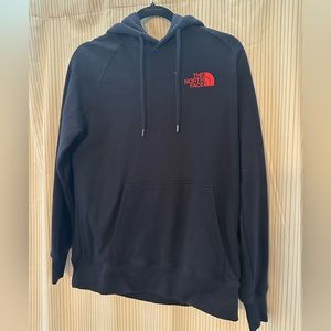 NWOT Northface hoodie. Size medium, never been worn! Great condition. Navy color